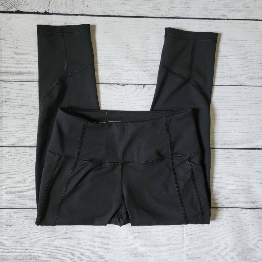 Victoria's Secret Sport Pocket Capri Black Small